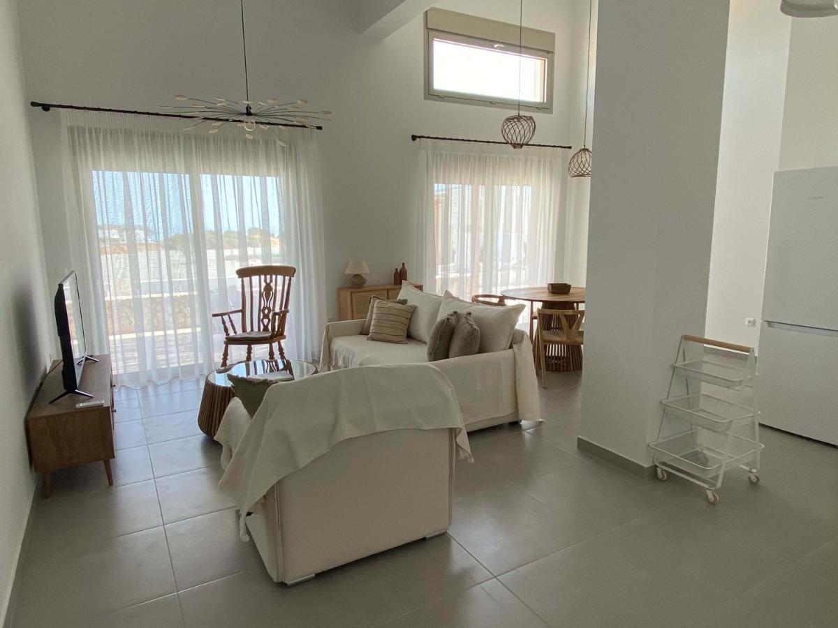 Alykes Beachside Stylish With Private Pool South Rhodes וילה